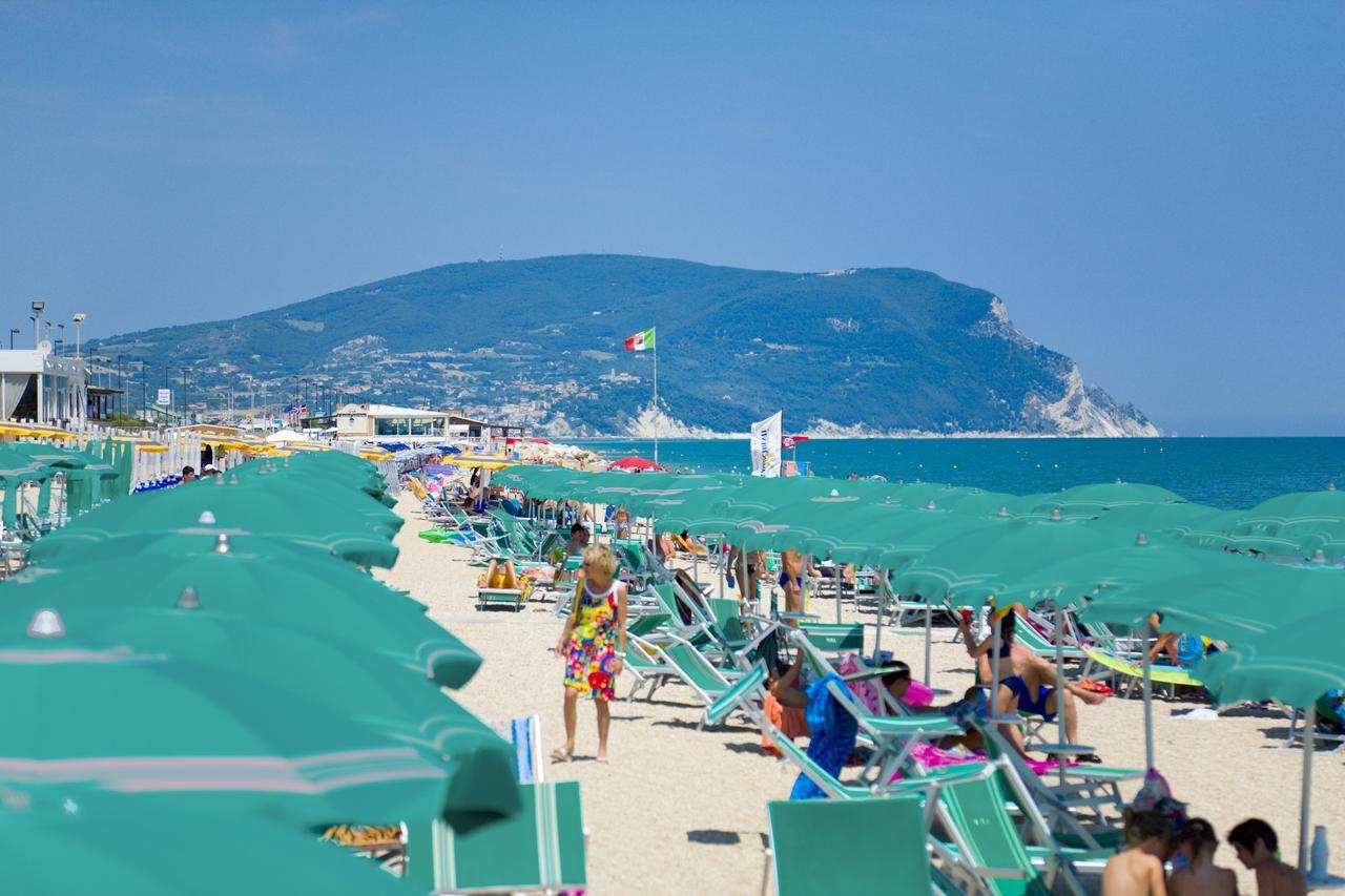 Villaggio Turistico Internazionale ปอร์โตเรกานาติ ภายนอก รูปภาพ