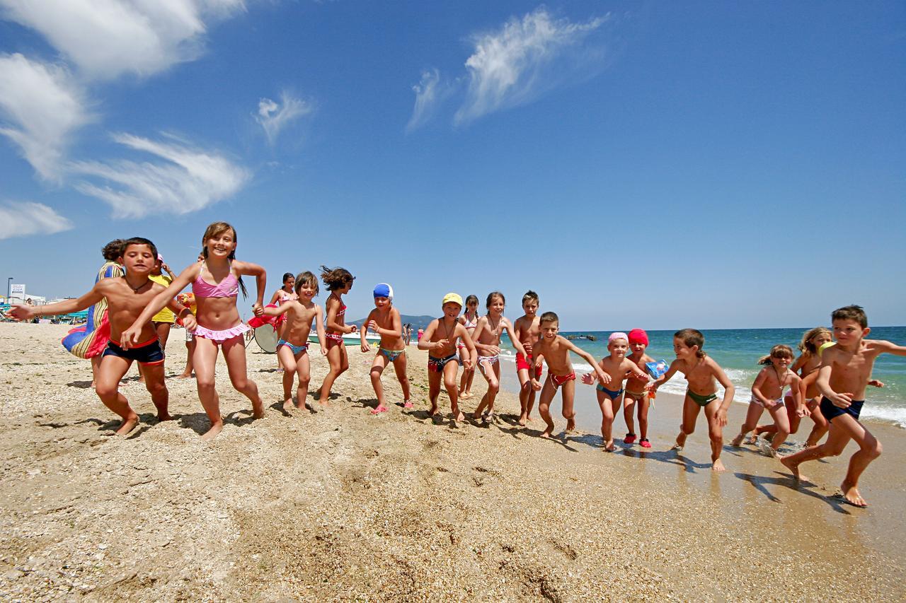 Villaggio Turistico Internazionale ปอร์โตเรกานาติ ภายนอก รูปภาพ